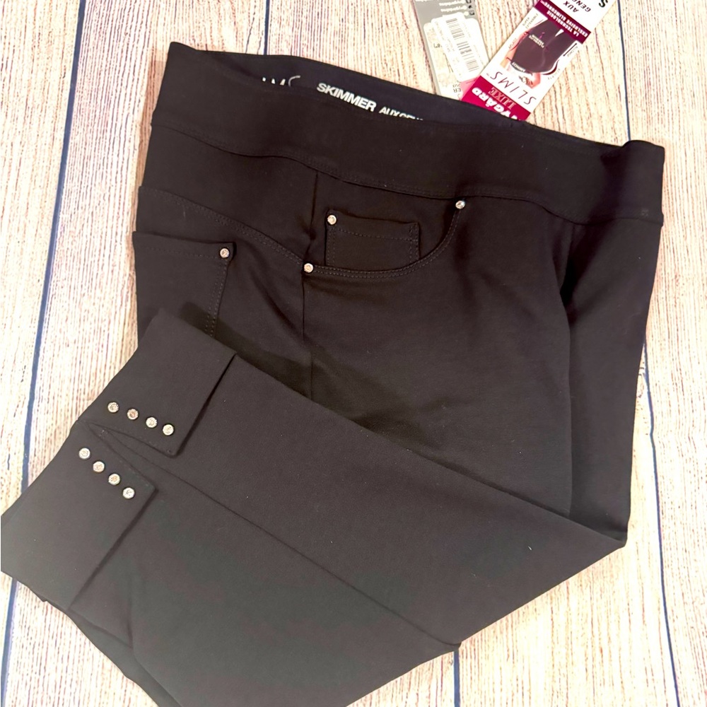 Dressy Tailored Black Cropped Pants Size 6-8  by Peter NygArd